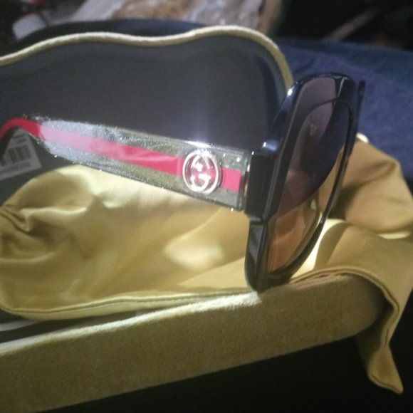 NEW W TAGS GUCCI OVERSIZE FRAMES W SIGNATURE RED & GREEN ARMITURE, CASE, BAG - Picture 1 of 2